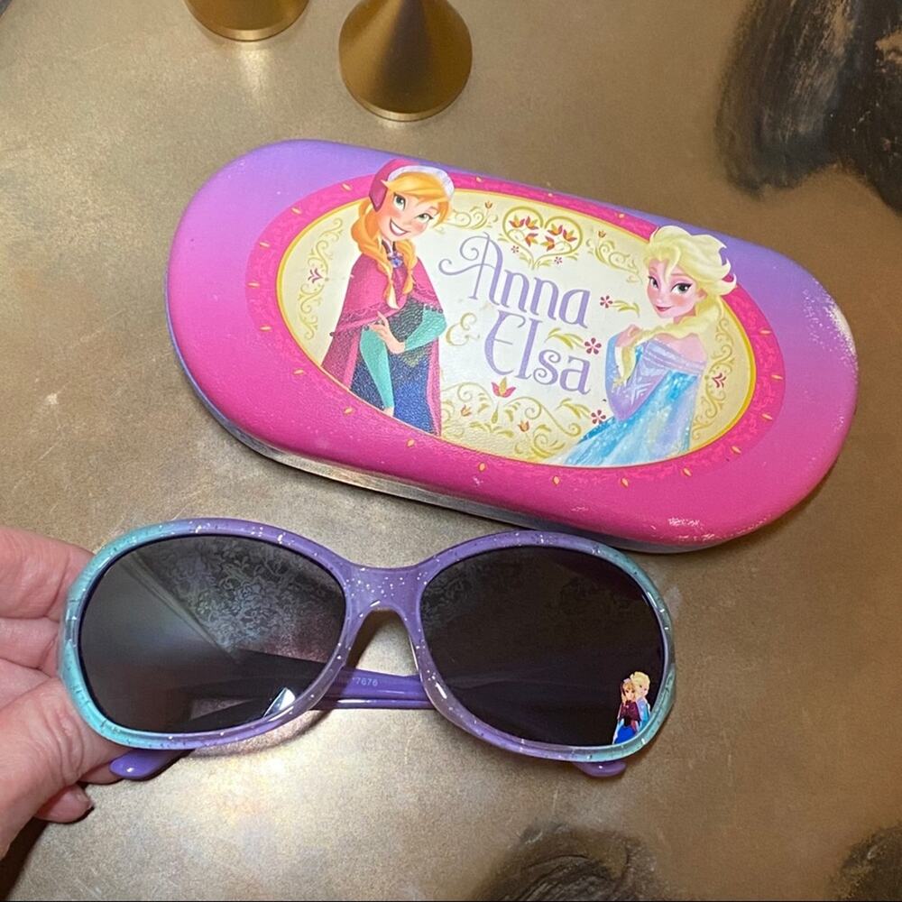 DISNEY Frozen Girls Child Sunglasses New! Case Anna Elsa Purple Blue Pink Signed - Picture 1 of 8